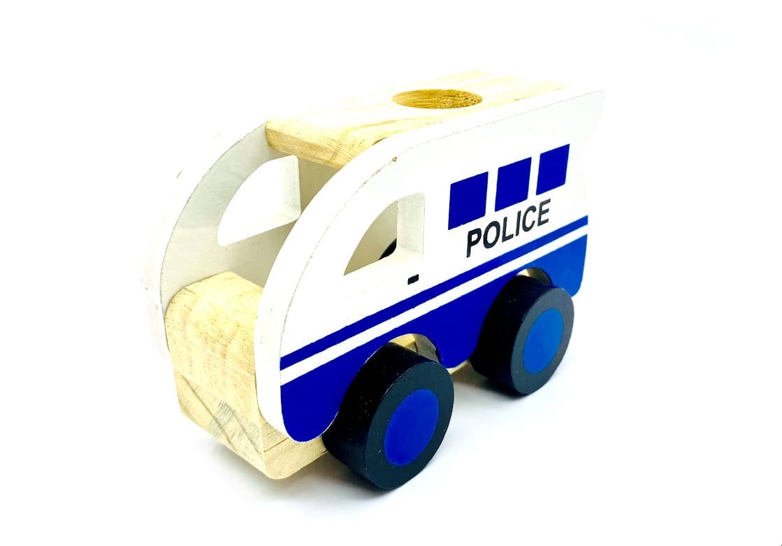 Masinuta de politie din lemn