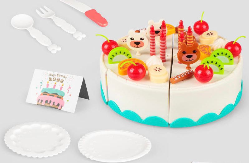 Tort aniversar cu lumanari si 43 de accesorii creative - imagine 3