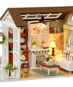 Casa de papusi din lemn cu mobilier si lumini Sufragerie 01.jpeg