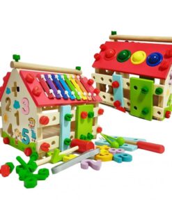 Casuta multifunctionala din lemn cu multiple activitati 01.jpg