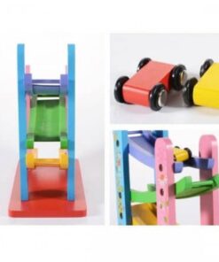 Circuit cu 3 masinute colorate 02.jpg