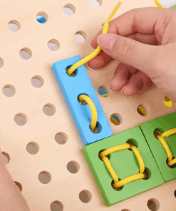 Alternative view of Joc Montessori de snuruit din lemn - Forme geometrice, 3 ani