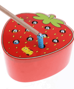 Joc pescuit magnetic capsuna si viermisori 01.png