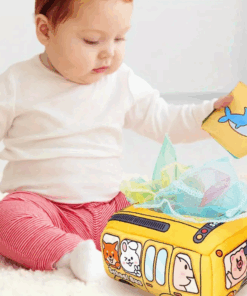 Jucarie educativa si senzoriala bebe, Cutia cu batiste, 0 luni+