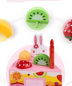 Tort aniversar cu lumanari si 75 de accesorii creative 03.jpeg