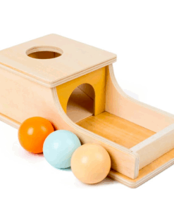 Cutia permanentei Montessori cu bile si ciocan 05.png