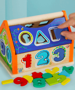 Joc sortator de forme geometrice Casuta 3 ani 03.png