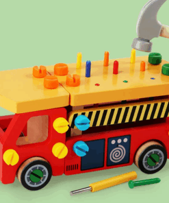 Centru de activitati Camion cu trusa de scule 3 ani 10.png