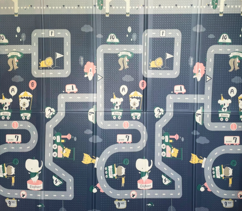 Covor pliabil de joaca termoizolant cu doua fete 200 x 180 cm Alfabet 02.png