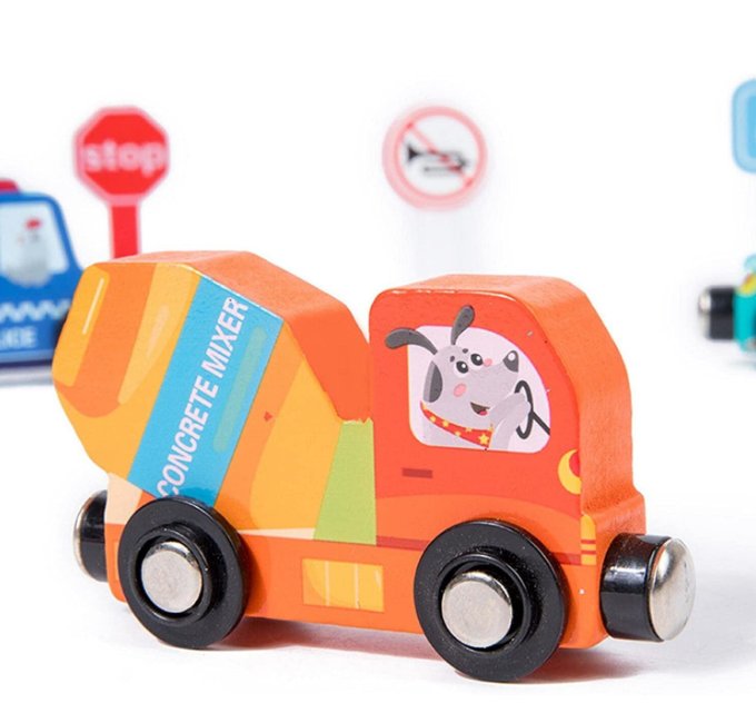 Set educativ trenulet magnetic si semne rutiere 3 ani 05.png