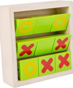 Joc de societate X si zero cuburi rotative 3 ani 01.jpg