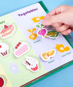 Carte cu stickere reutilizabile 3 ani 03.png