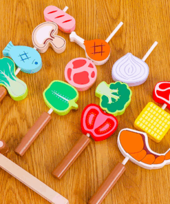 Gratar din lemn pentru copii cu accesorii Set joc de rol educativ 3 ani 05.png