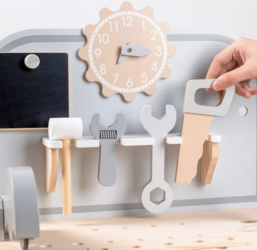 Banc de lucru cu unelte pentru copii 3 ani 06.jpg