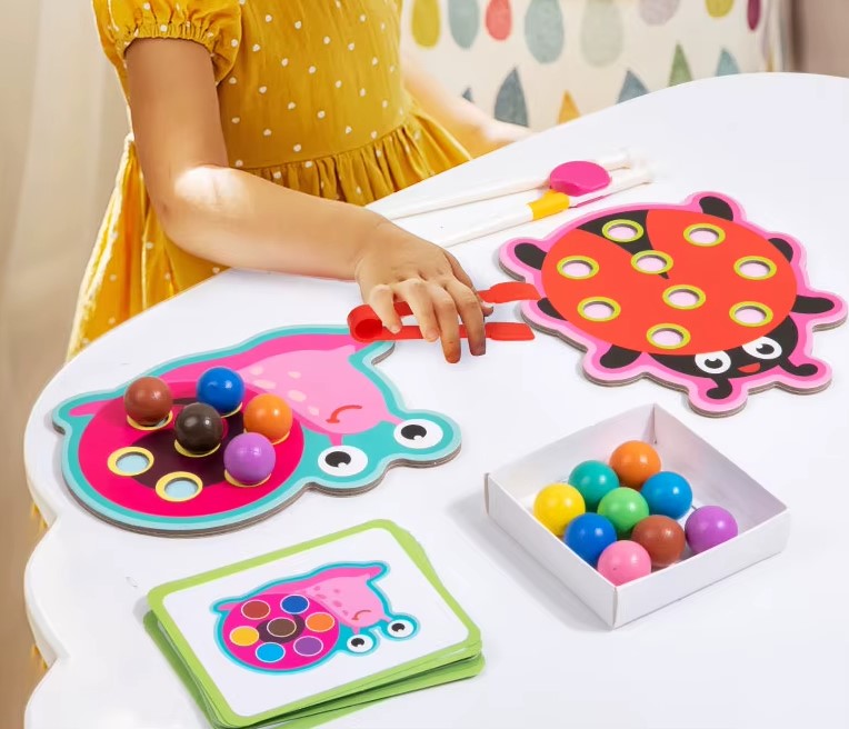Puzzle de sortare și transfer cu bile colorate, 3 ani - imagine 3