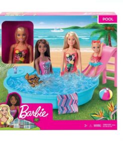 Papusa Barbie la piscina