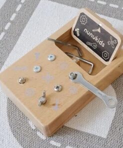 Alternative view of Mini Busy Board cu activitati insurubeaza si desurubeaza, NUNUKIDS, 3 ani +