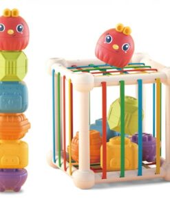 Cub sortator de forme geometrice cu benzi elastice si jucarii zornaitoare, 0 luni