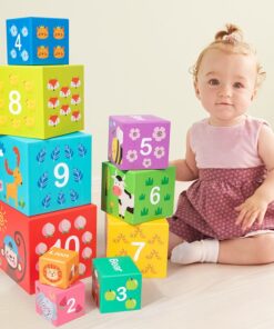 Turn piramida, set 10 cuburi din carton de stivuit